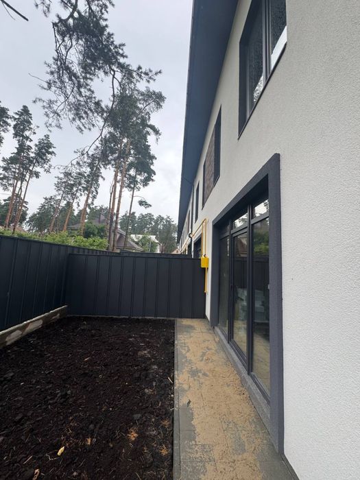 Чудовий таун хаус, сосни Центральний парк, газ, готовий.