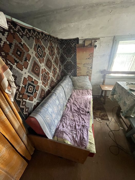 Будинок разом з земельною ділянкою