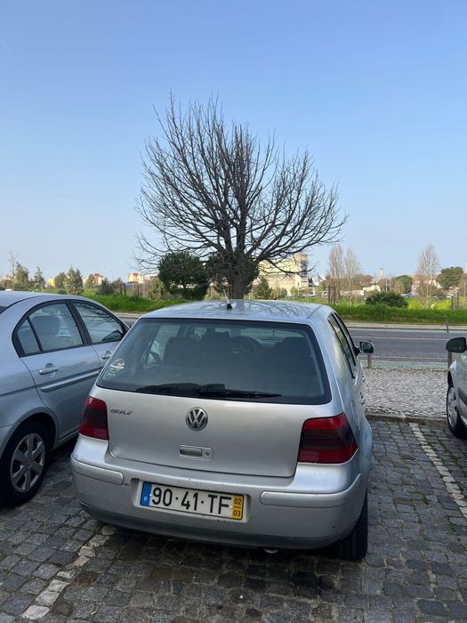 Vendo  volkswagen golf 4  1.4 gasolina 2002