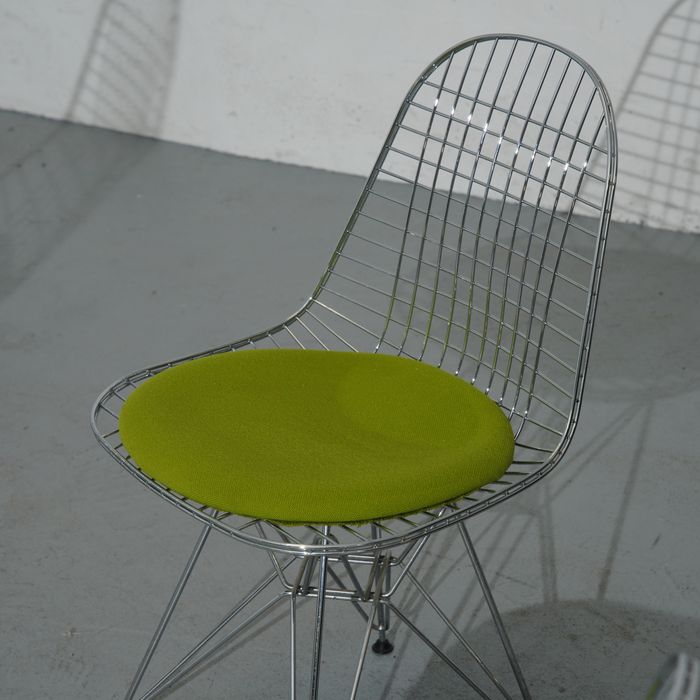 cadeiras estilo DKR Herman Miller Eames