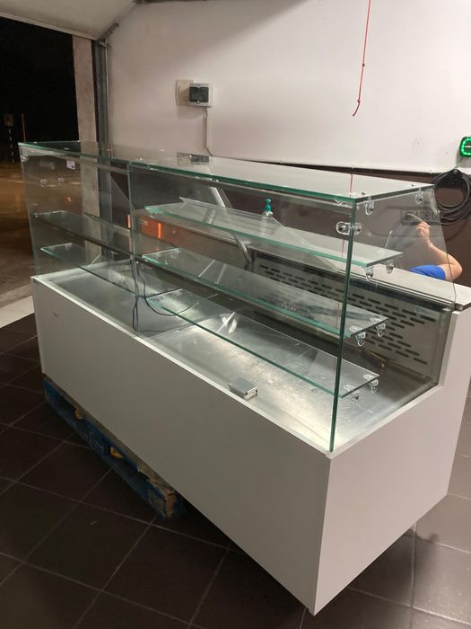Vitrine refrigerada / neutra