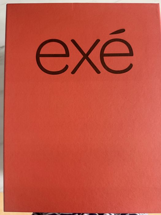 Sapatilha nova EXÉ 39 em pele