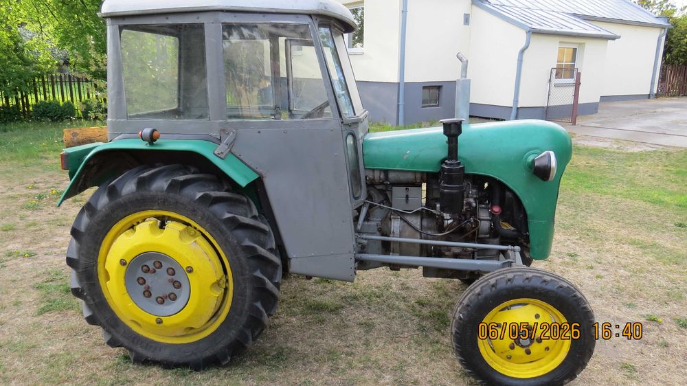 ciągnik rolniczy Ursus C-328