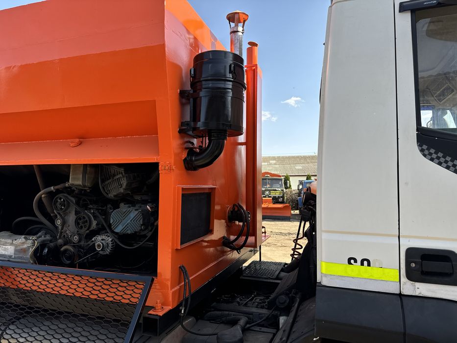 Продам Iveco з установкою для ямкового ремонту струмневий метод