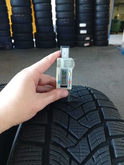 Зимові шини R17 215/65 99V Dunlop Winter Sport 5 арктика скандинавка на Volkswagen Tiguan