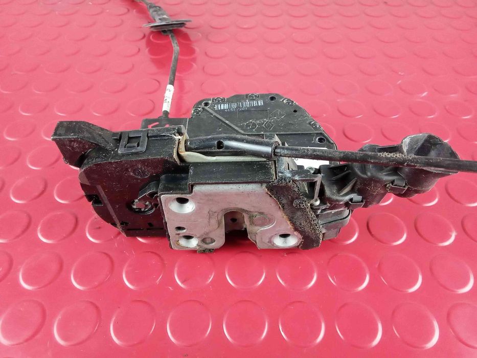 Fechadura / Fecho Porta Frente Esquerdo 805014463R - RENAULT CAPTUR I