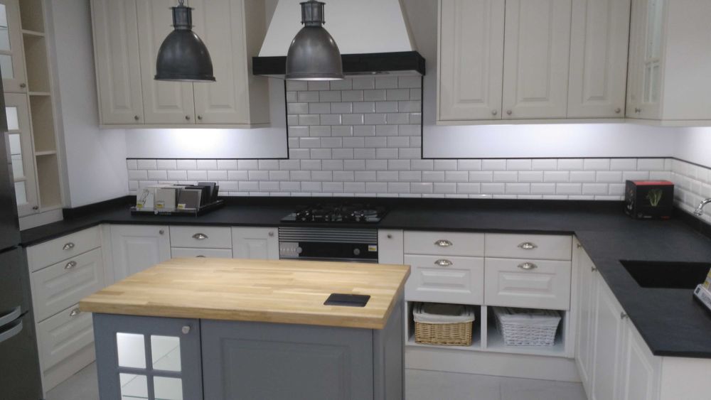 Casas Pré-fabricadas & estruturas Metálicas