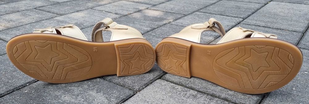 Sandałki dziewczęce Pom Pom rozm. 31