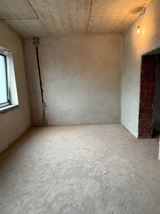 Продаю новий сучасний котедж з правом власності у Львові