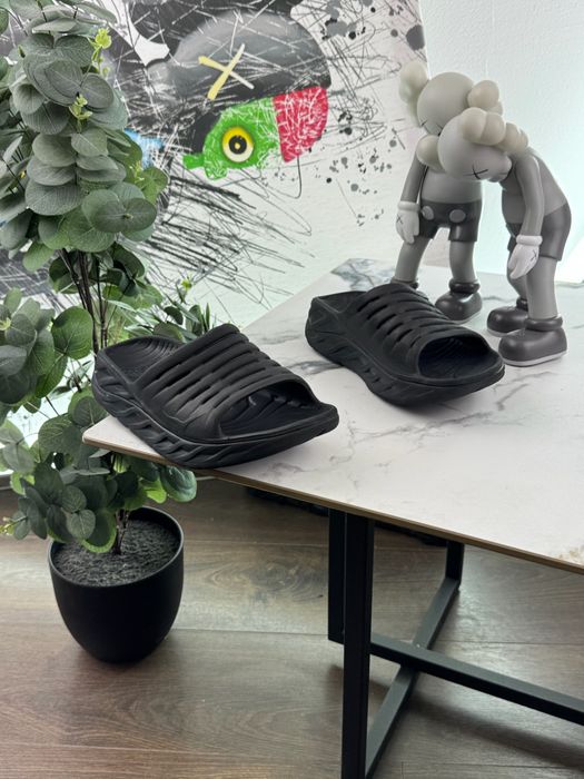 Тапочки шльопки Hoka Ora Recovery 37 розмір Е14700
