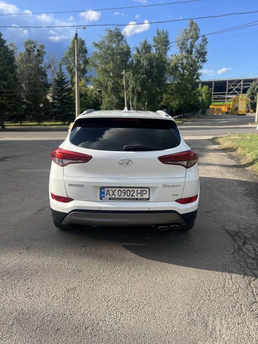 Hyndai tucson 2.0 disel