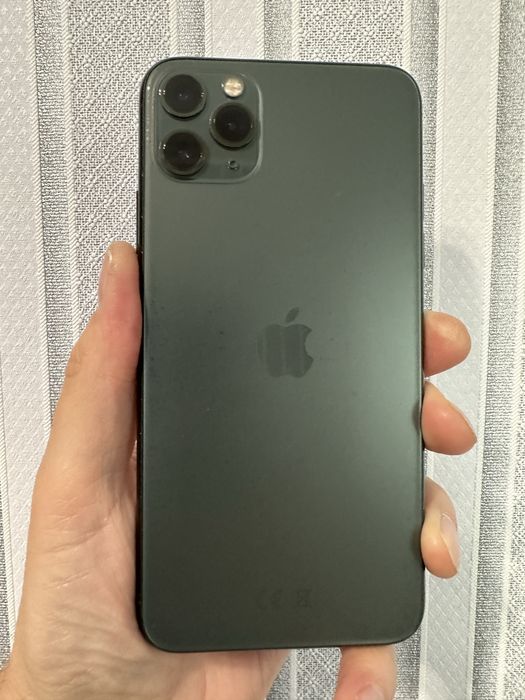 Apple iPhone 11  pro max 256 gb. Неверлок, акб 100
