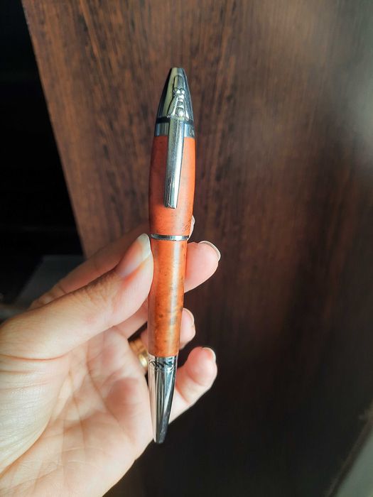 Caneta Laguiole usada