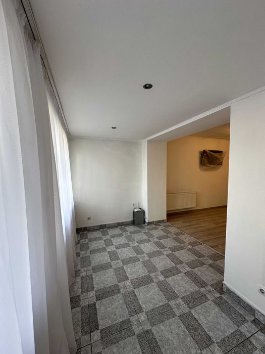 Здається 1-кімнатна квартира в центрі на початку вулиці Коновальця