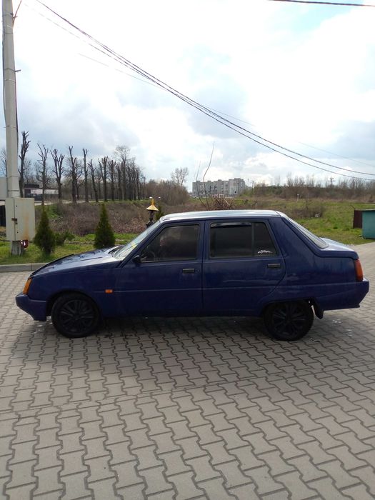 Славута на ходу 2003.1.2л.карбюраторна.Сів і поїхав.