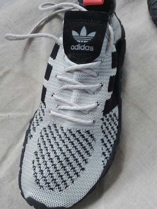 Продам оригинальные кросовки Adidas