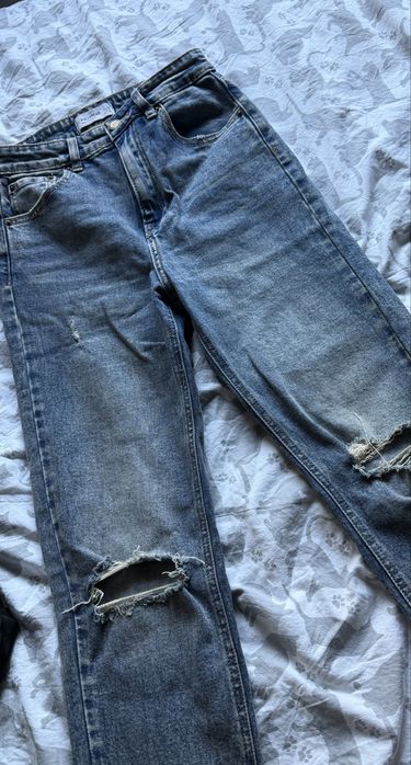 Jeansy mom fit Pull&Bear roz.36