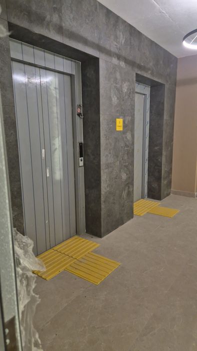 Продам 2-ох кімнатну квартиру в статусній новобудові в центрі міста