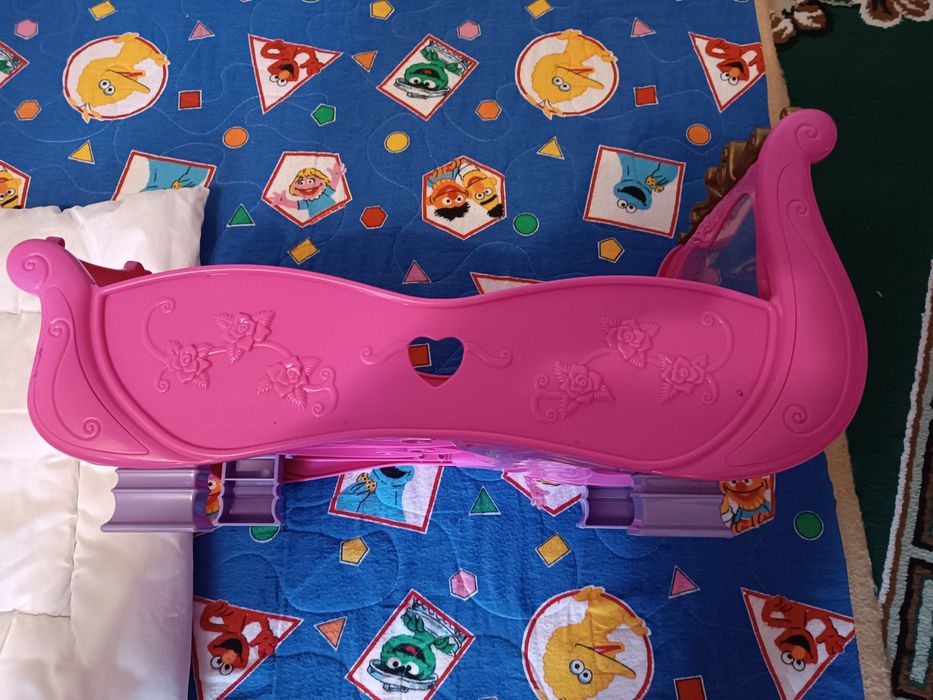 Дитяче ліжечко для ляльок