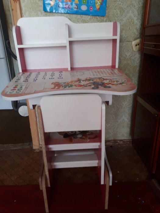 Парта для дитини