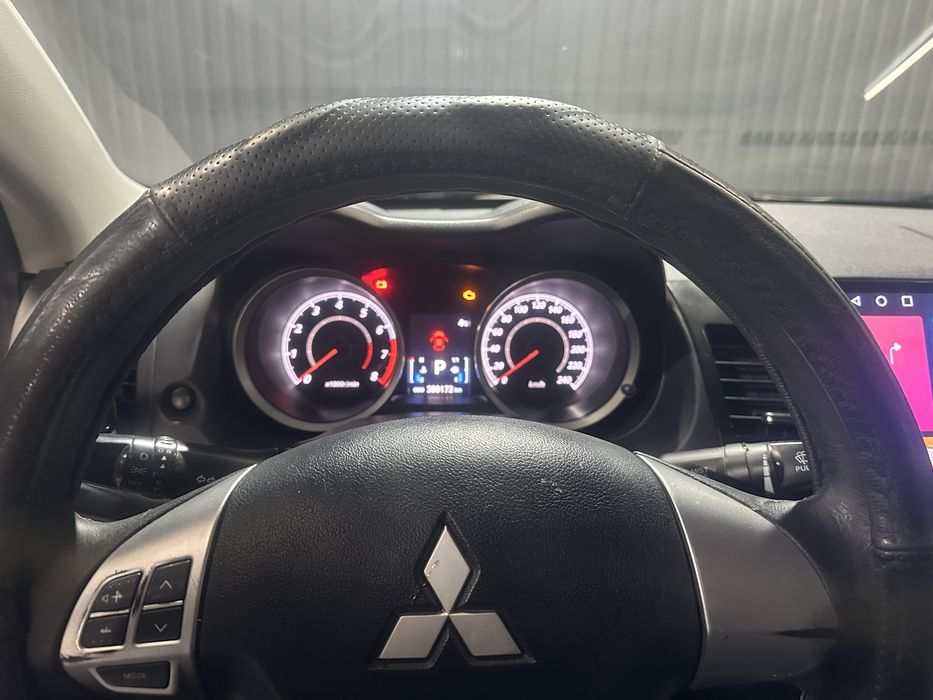 Lancer 10 X 1.6 2012