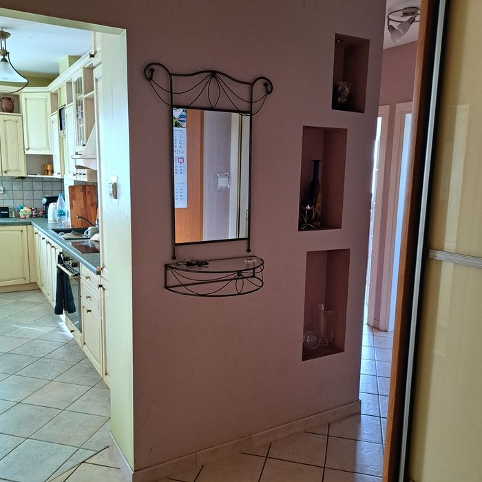 Konsolka z lustrem w komplecie