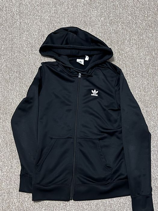 Кофта adidas розміру M