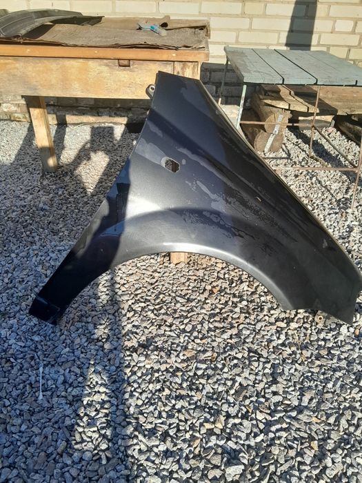 Крило переднее правое на Шевролет  Авео Т200