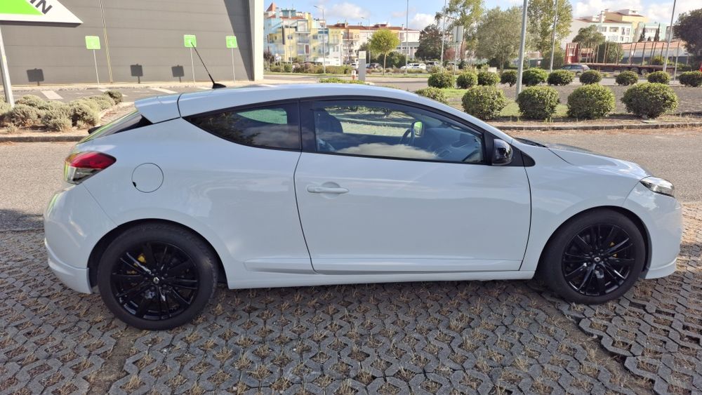 Renault megane coupe gt-line