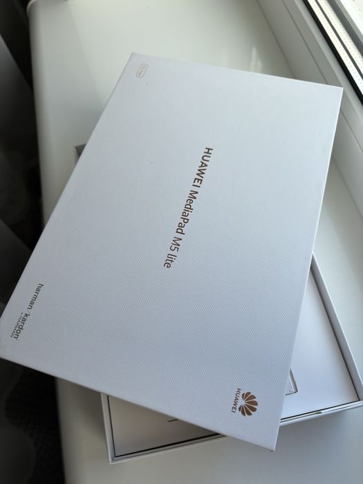 Планшет Huawei MediaPad M5 lite 10,1