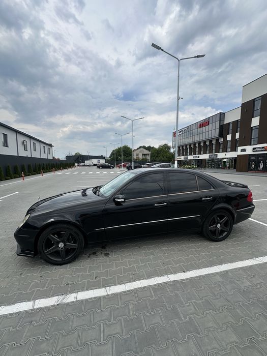 Mercedes Benz W211 E500