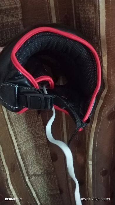 Capacete de boxe (FLY)