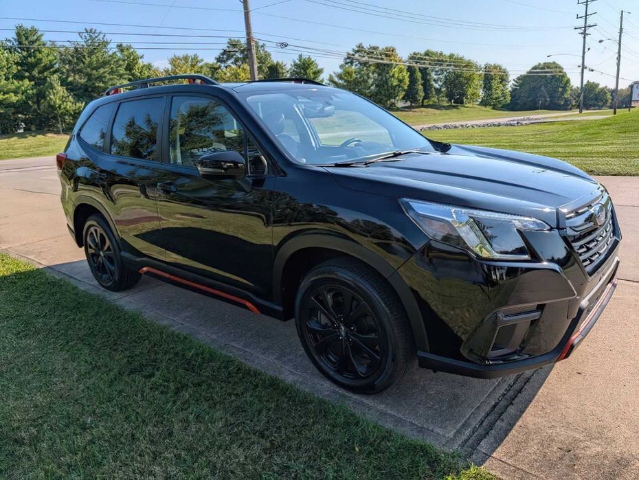 Subaru Forester      2023