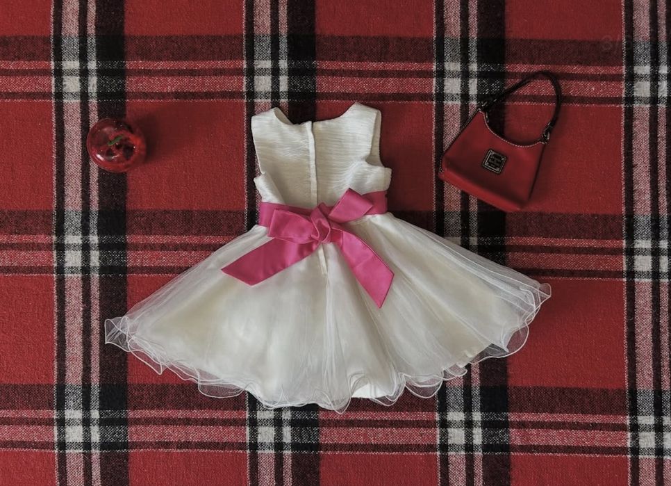 Плаття на дівчинку