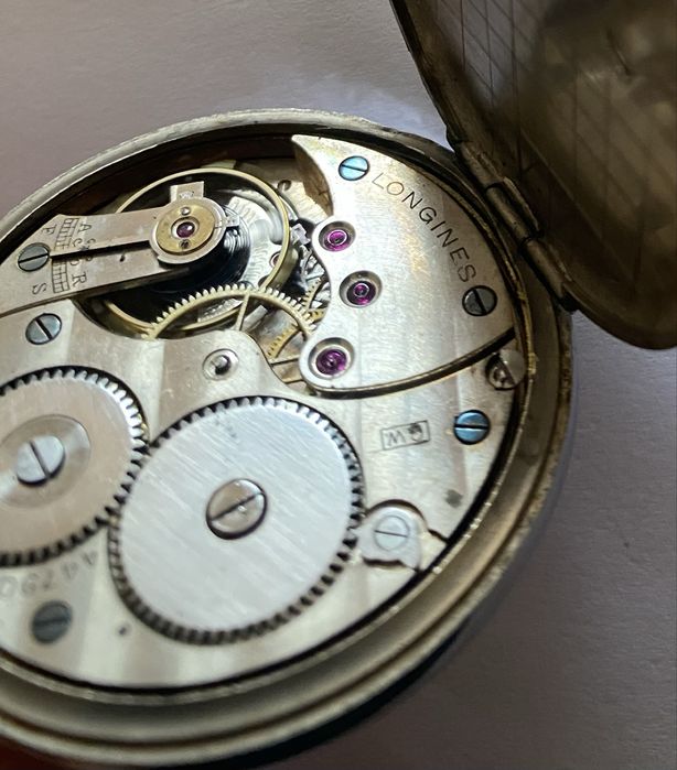 Relógio de bolso Longines.