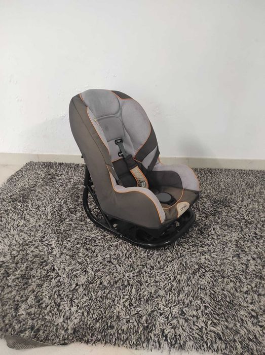 Cadeira para bebé automóvel