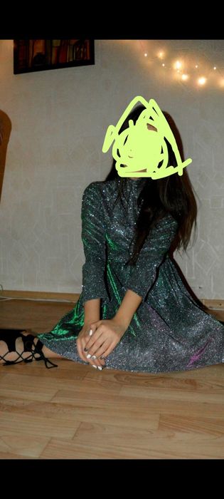 Платье блестящее  праздничное