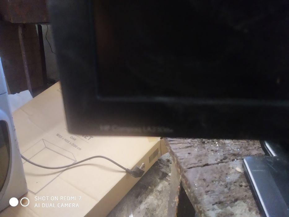 Монітор HP compag la2306x