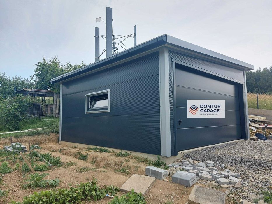 Domki garaż budynek ocieplany z płyt warstwowych