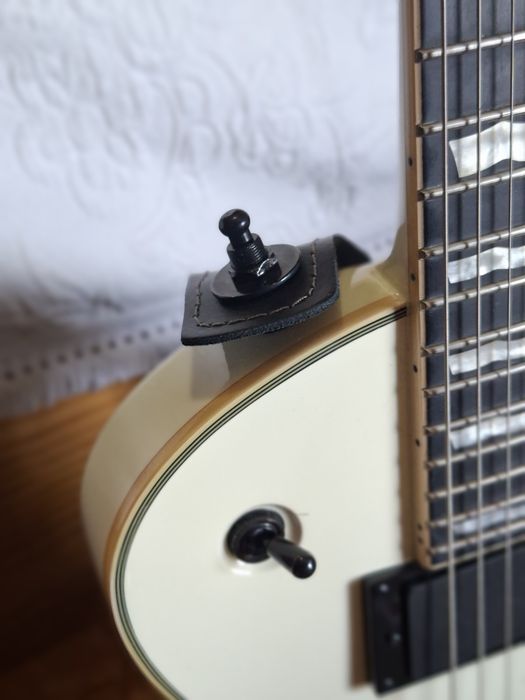 Guitarra ESP LTD EC-401 Olympic White (EMG 81/60 - Set-Neck) Nova em caixa