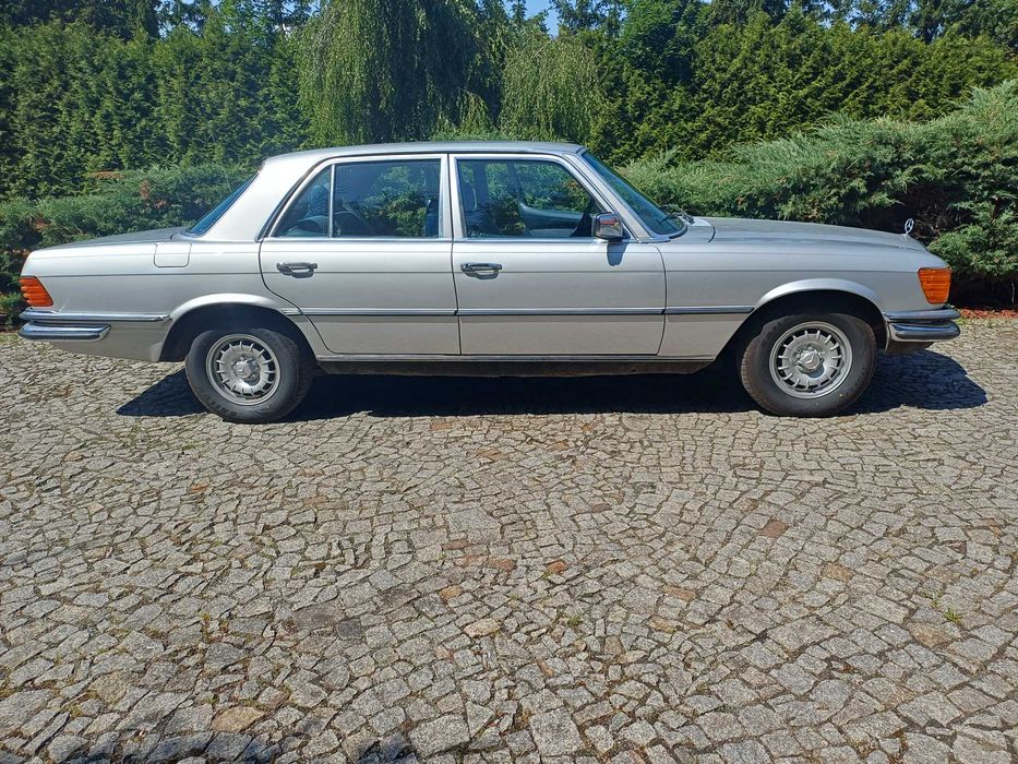 Mercedes W 116 V8