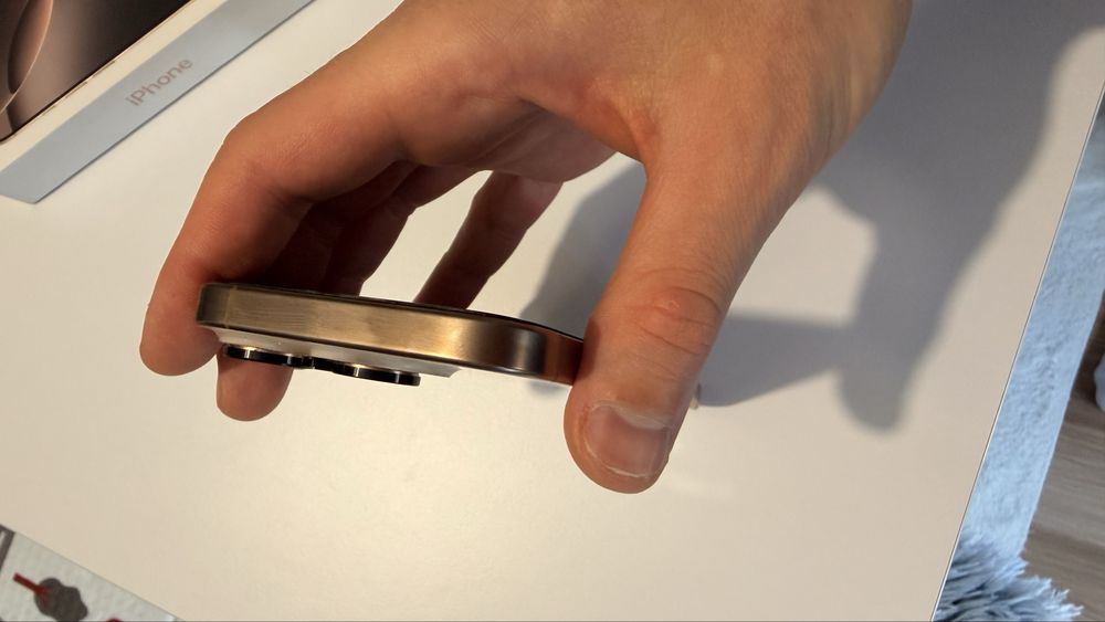Iphone 16 Pro, stan bardzo dobry.