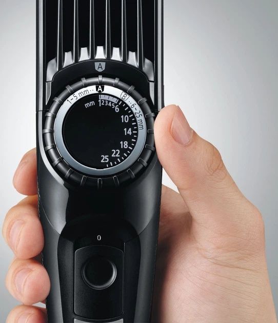 машинку для стрижки волос Panasonic ER-GC50.