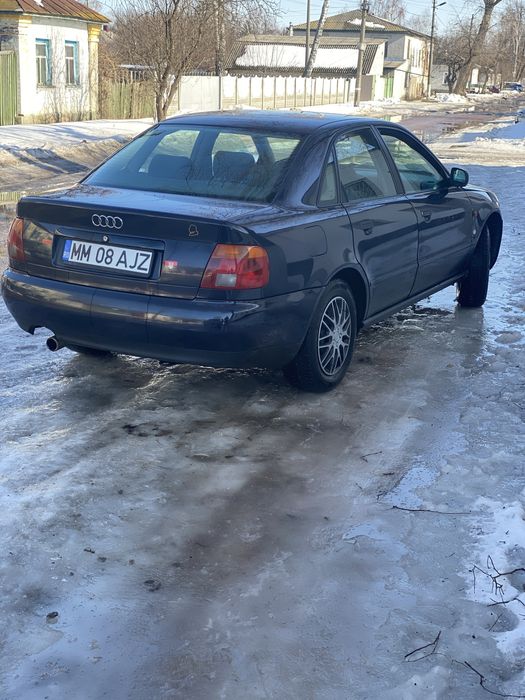 Ауді а4б5 1.8бензин розбор або ціляком дтп