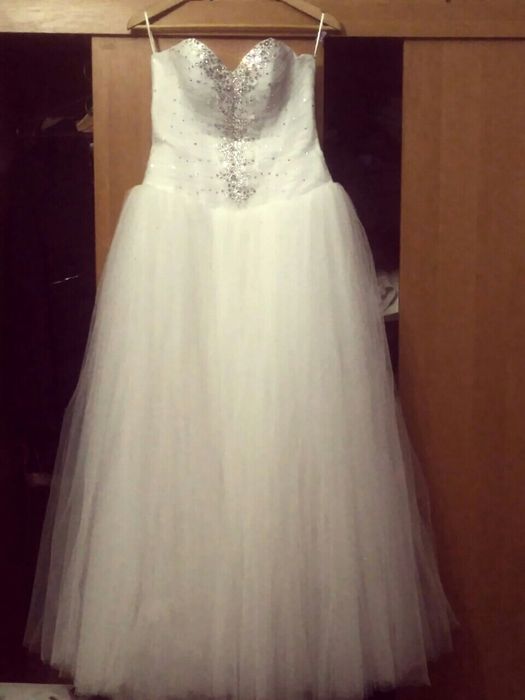 Продам идеальное очень красивое платье