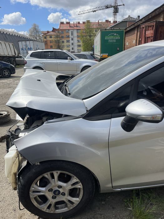 Ford Fiesta після дтп !