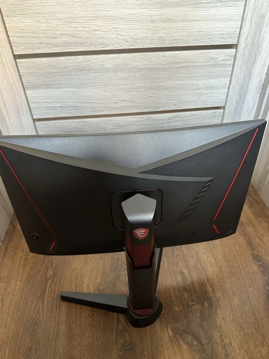 Монітор MSI Optix MAG24C 24