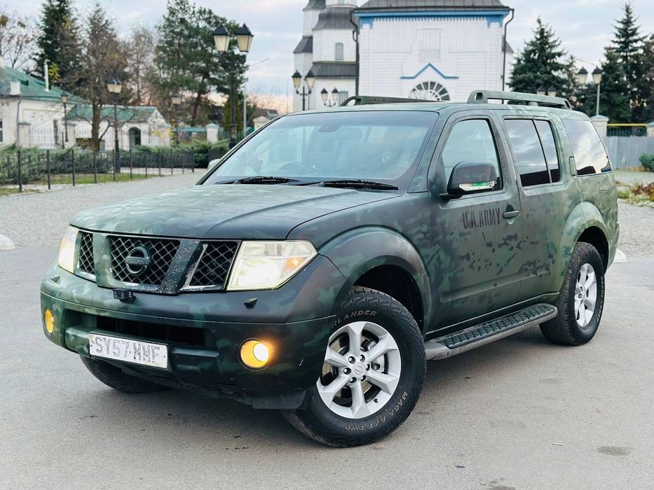 Продам Nissan Pathfinder 2,5 дизель полный привод