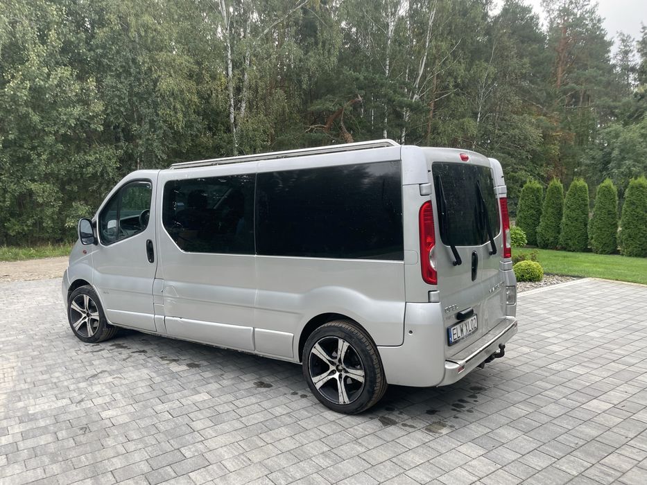 Opel vivaro 2.5 6 osobowy