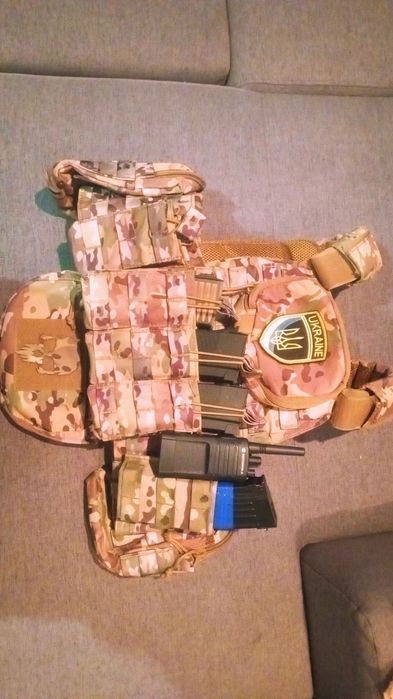 Vendo ak74 Airsoft + colete com 7 magazine